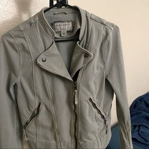 Marrakech biker jacket in light army green